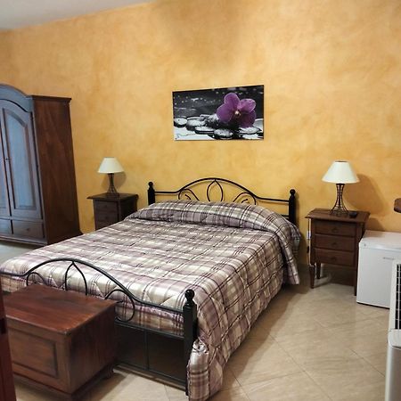 The Best Rooms & Apartments - Parcheggia Gratis Sotto Casa Ed Entra - 马扎拉德尔瓦洛 外观 照片