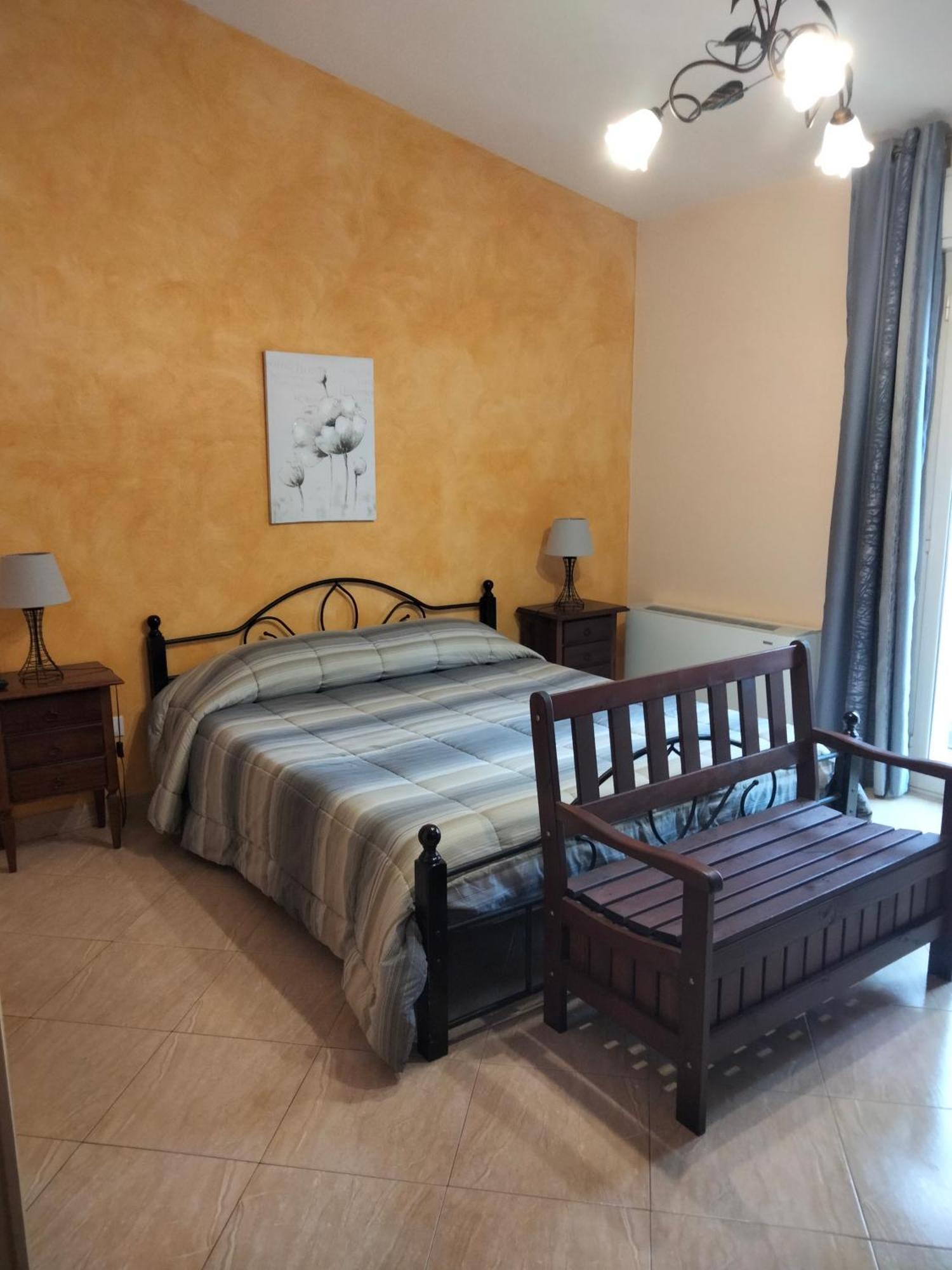 The Best Rooms & Apartments - Parcheggia Gratis Sotto Casa Ed Entra - 马扎拉德尔瓦洛 外观 照片