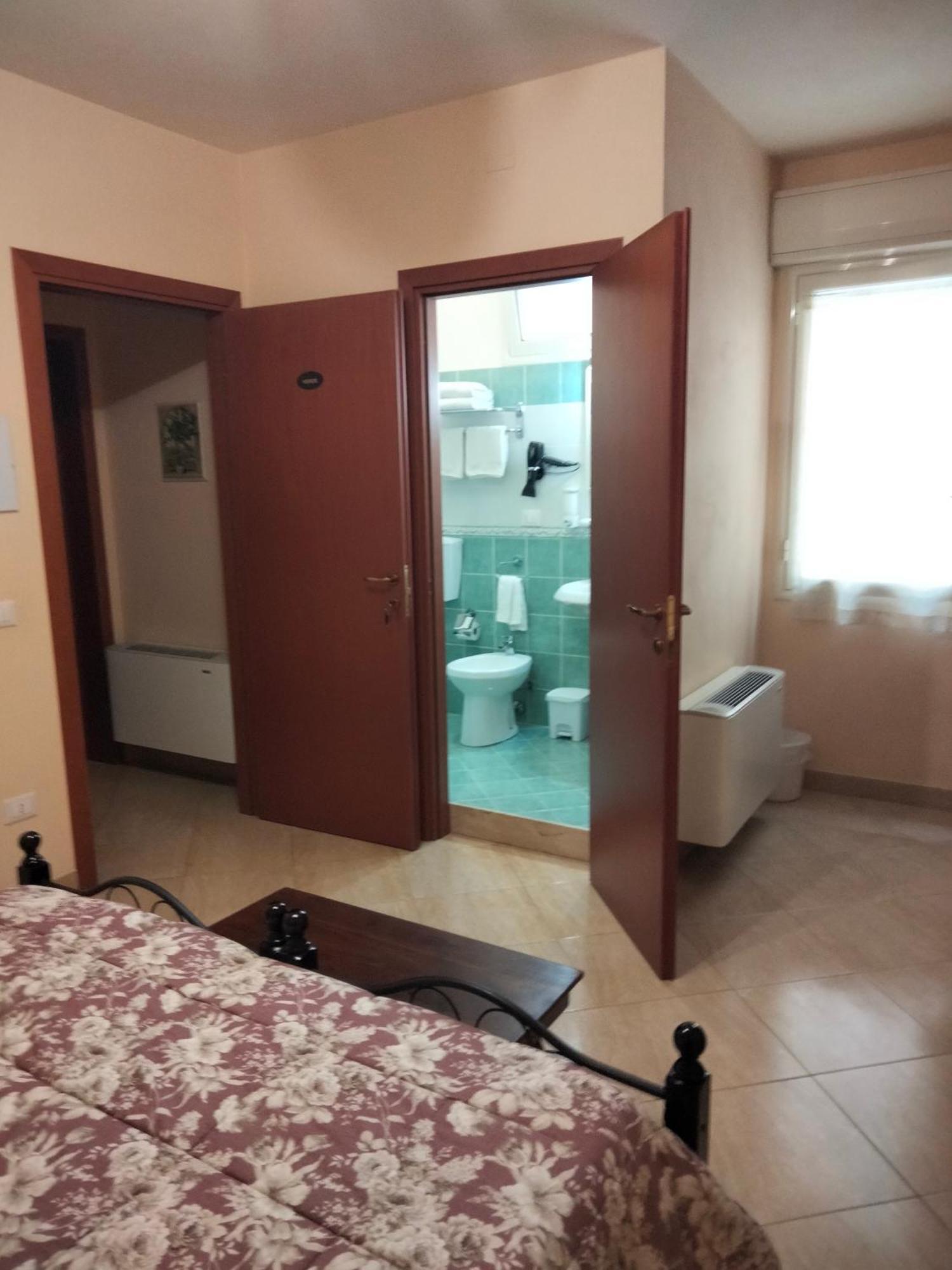 The Best Rooms & Apartments - Parcheggia Gratis Sotto Casa Ed Entra - 马扎拉德尔瓦洛 外观 照片
